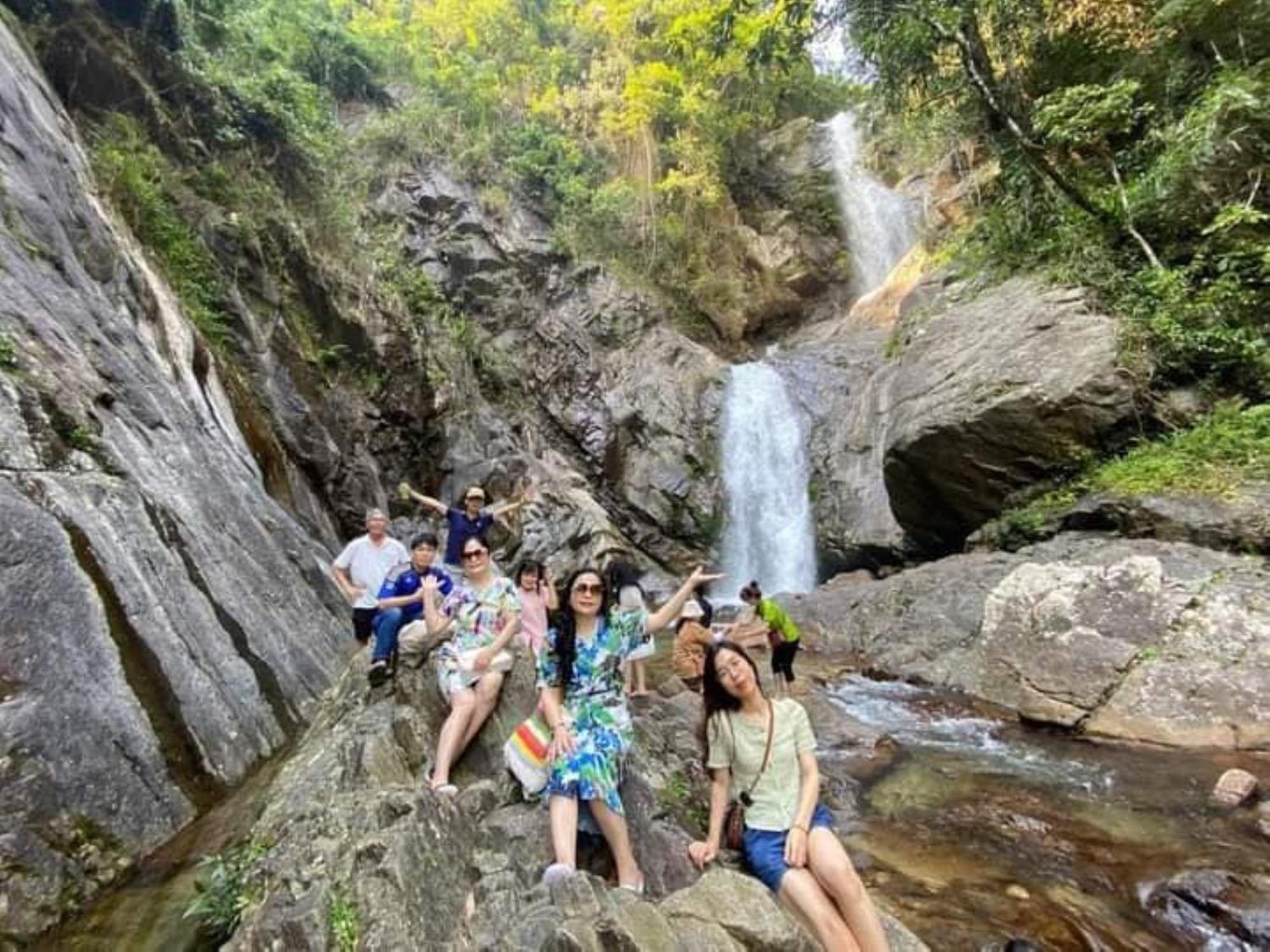 Homestay Ho Son - Thac Anor A Luoi Dış mekan fotoğraf